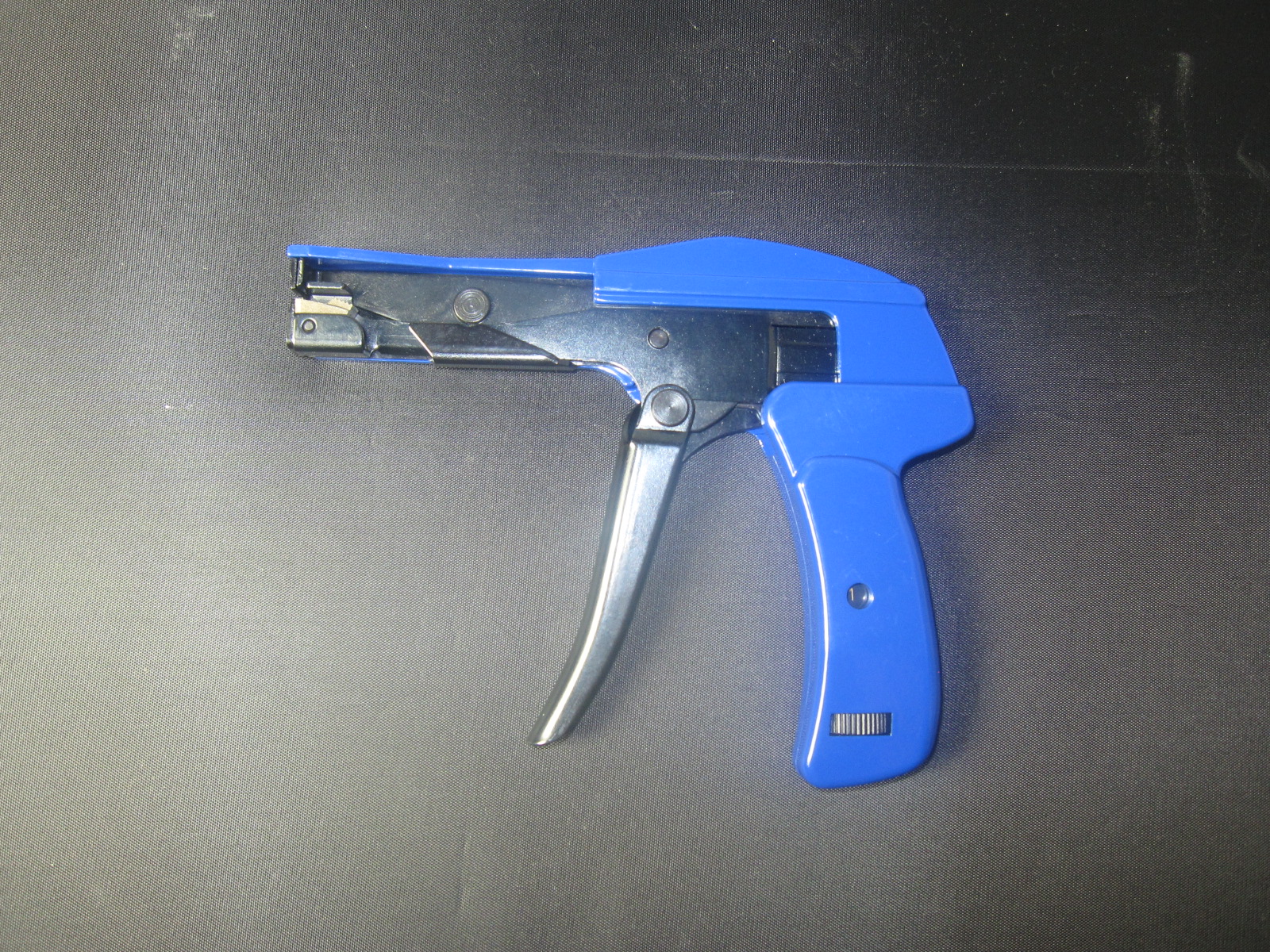 (image for) AUTOMATIC CUT OFF AND ADJUSTABLE TENSION TOOL FOR 18-50 LB TIES